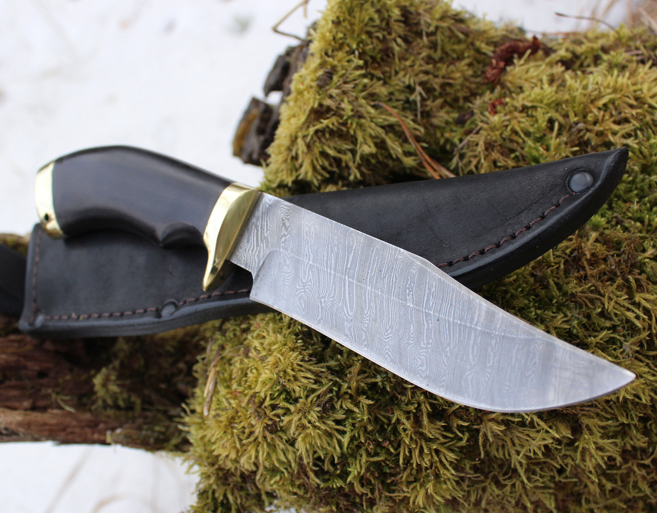 Купить хороший охотничий нож. Нож Гюрза дамасская сталь. М5310 нож охотничий. Нож для охоты кованый. Ножд для ахота.
