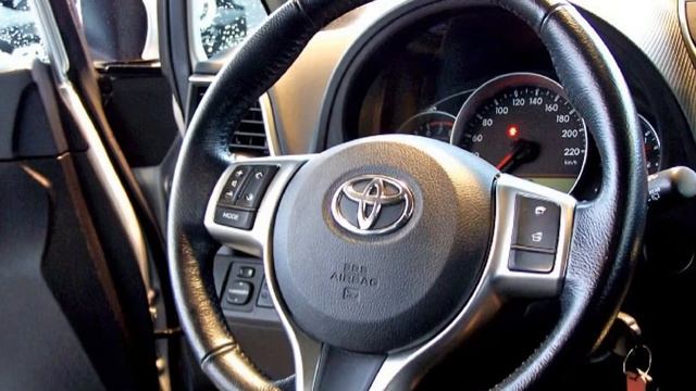 Toyota Verso S 1.33 VVT-i Life 005549 Silber metallic "AUTOHAUS S&K LÜNEBURG" смотреть онлайн