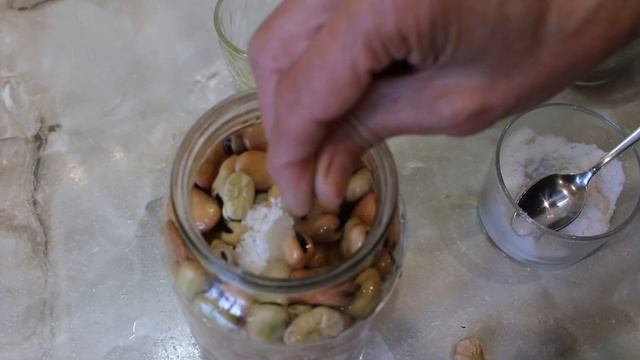 Консервовані боби Консервация бобов на зиму смотреть онлайн
