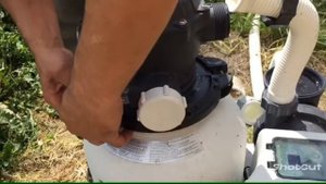 ЕСЛИ обратная промывка песчаного фильтра не ПОМОГЛА  (что делать???)