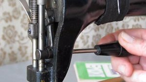 Игловодитель швейной машины