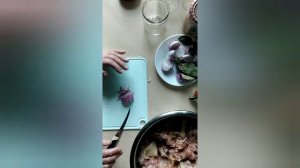 #тушонкабезавтоклава#тушонкаизкурицы#вкуснаятушонка  Очень вкусная ,домашняя тушонка из курицы.✌️