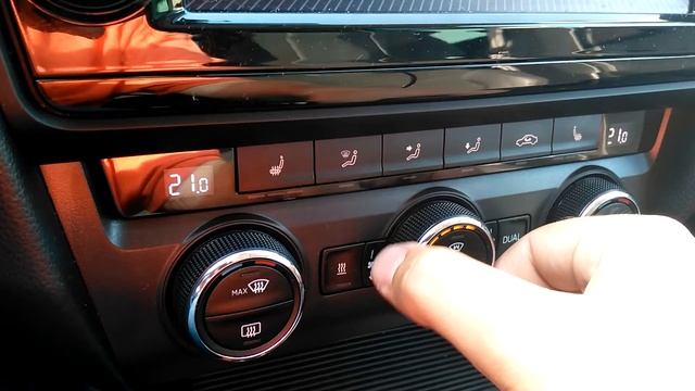 Свист воздуховодов Octavia A7 смотреть онлайн