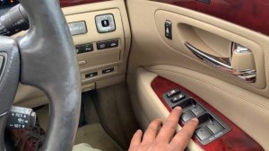 Lexus LS600