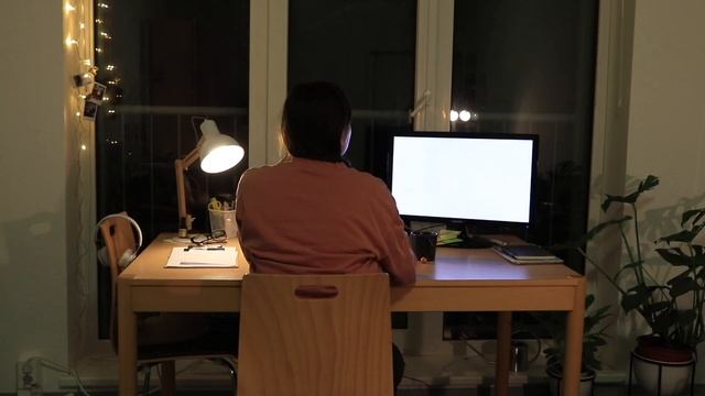 Теоретическая часть учебы, лани и долгие зумы • Баухауз Vlog #03 смотреть онлайн