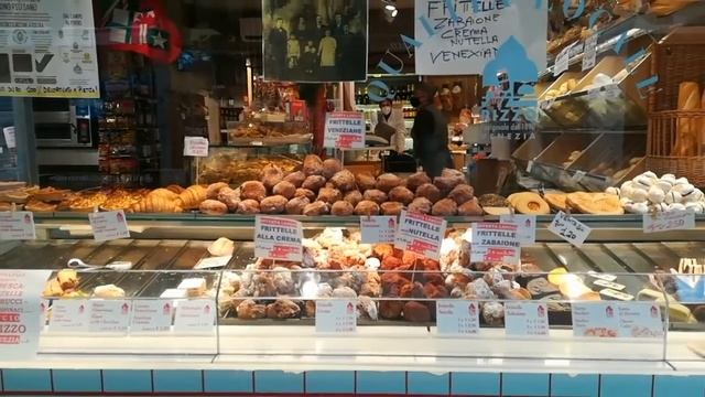Продуктовые магазины Венеции. Как и где венецианцы покупают еду смотреть онлайн