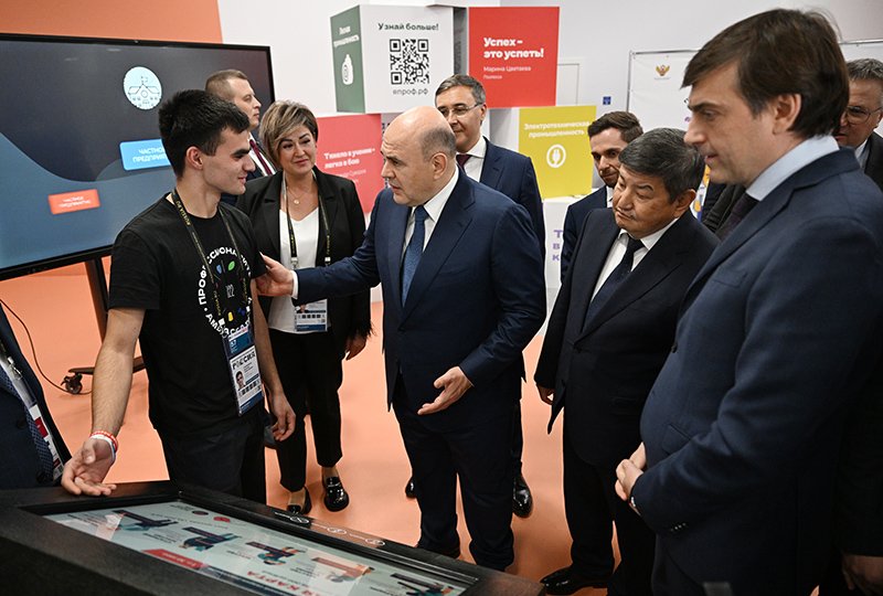 Мишустин посетил выставку "Россия" на ВДНХ / События на ТВЦ