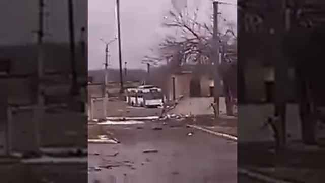 Ополченцы едут в Углегорск: дорога и центральная улица. 09.02.2015 смотреть онлайн