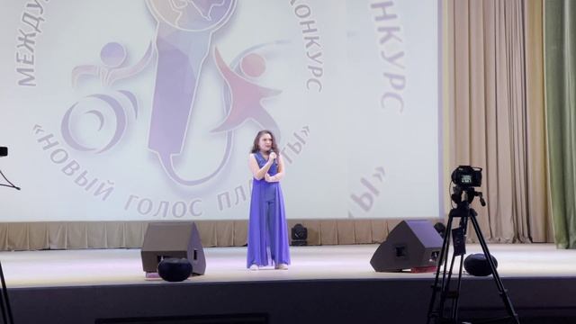 Там нет меня София Карасева Новый голос поанеты.mp4
