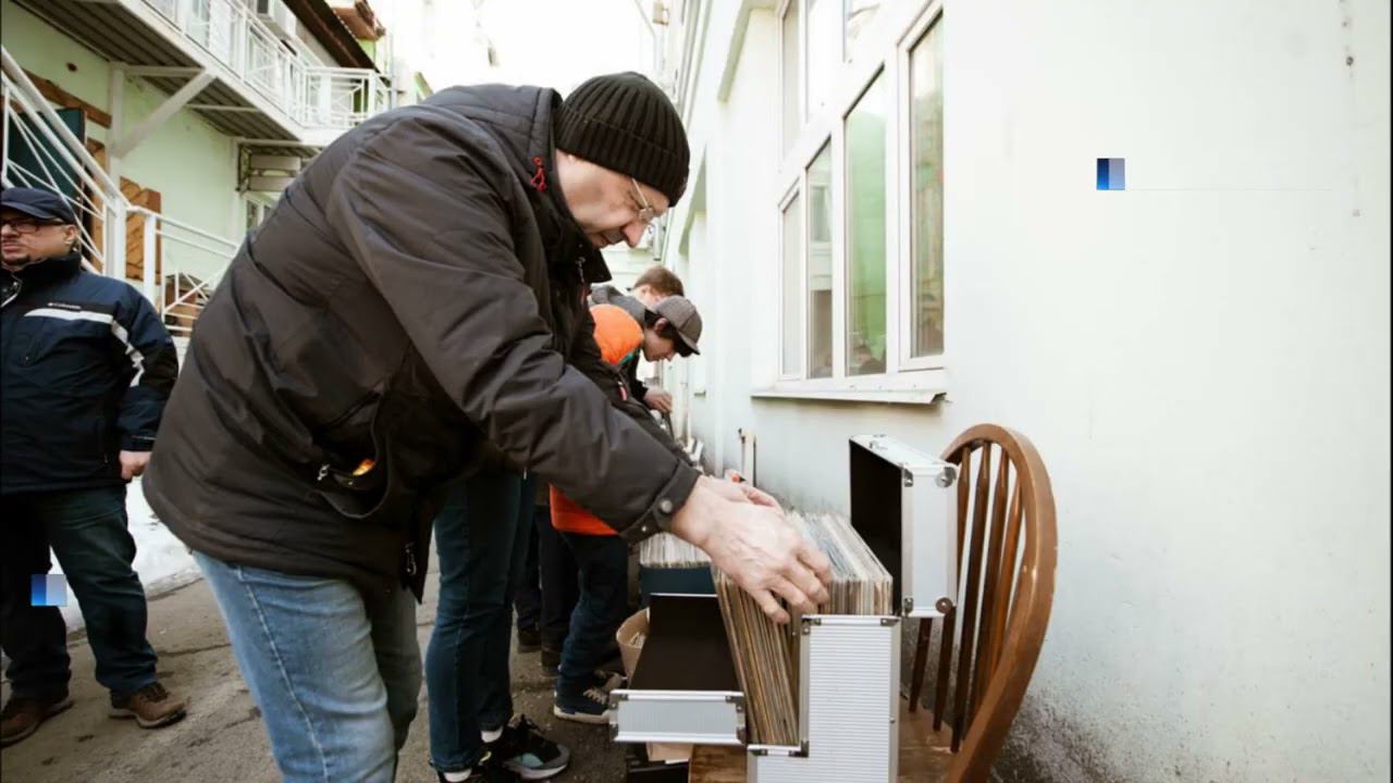 26 марта во Владивостоке прошла ярмарка винтажного винила