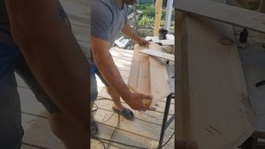 Приспособа для дисковой пилы.