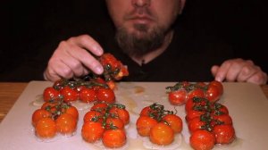TOMATO TANGHULU ASMR Mukbang Eating Sounds 토마토탕후루 Помидоры Фрукты в Карамели АСМР Итинг