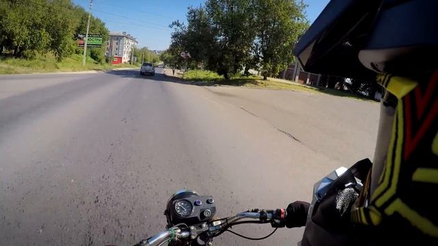 Покатушка в час пик по городу на старом Восход 3м смотреть онлайн