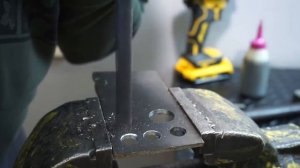 СВЕРЛЕНИЕ МЕТАЛА С УДАРОМ? vs ШУРУПОВЕРТ И ПРОСТОЕ СВЕРЛО? В ЧЕМ СИЛА БРАТ ?