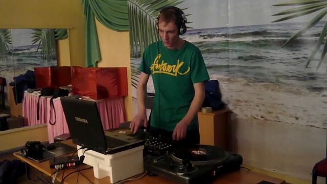 Dj tolmachev ( дк. Алмаз )( вот так мы и тренируемся ) смотреть онлайн