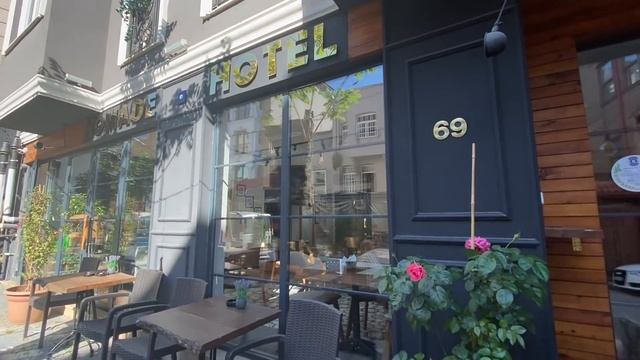 В ПОИСКАХ ОТЕЛЯ В СТАМБУЛЕ, СОБОР СВЯТОЙ СОФИИ, ПЛОЩАДЬ СУЛТАНАХМЕД | АРИНА БЕЛАЯ смотреть онлайн