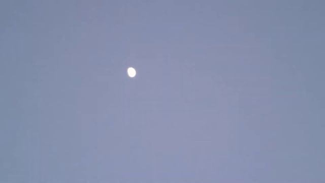 вечер Солнца нет, светит та же луна и ей также делает кто то тень!??? смотреть онлайн