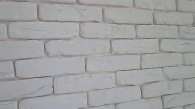 Демонстрация кирпичной стены из гипсового камня смотреть онлайн
