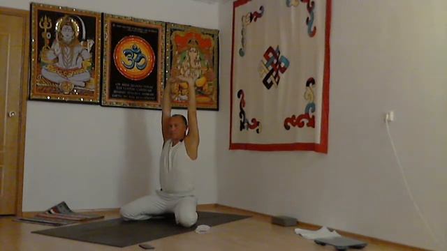 Йога дома 7 декабря 2021 г,  вечер. Очень коротко. смотреть онлайн