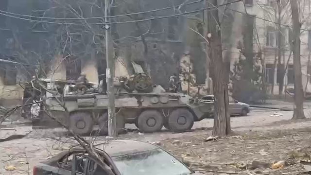 ?? Министерство обороны России поздравляет с днём военного автомобилиста.