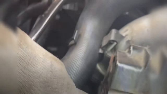 Mercedes Denso 7SEU AC fix pulley replacment OM642 ML 320 CDI W164 смотреть онлайн