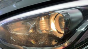 Hyundai IX35 - заменили штатные линзы на bi-led модули, установили  StarLine A93 с GSM модулем