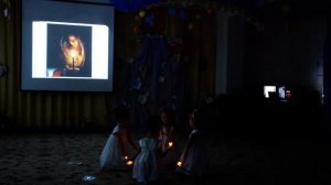 Вот первая звёздочка в небесах...