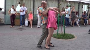 ФЛЕШМОБ SALSA@BACHATA!   танцы на улице 7 НОВИНКА!!!