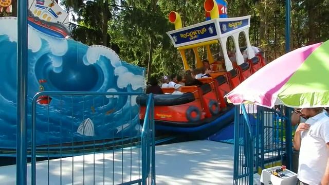 Параходик в парке КиО им. Горького г.Харьков .MOV смотреть онлайн