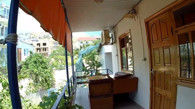 КРЫМ. Курортное. НОМЕР за 600 рублей! Гостевой дом ЭЛИНА.? Снять ЖИЛЬЕ в КРЫМУ.? Цены в Крыму. смотреть онлайн