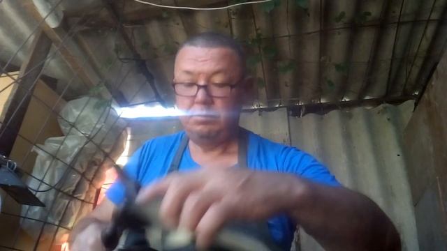 Алибек обувь ремонт Глухих- Deaf смотреть онлайн