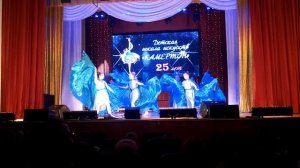 Классный танец на юбилей школы