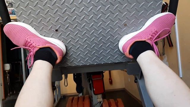 Жим ногами. Хорошая музыка - отличная тренировка!) смотреть онлайн