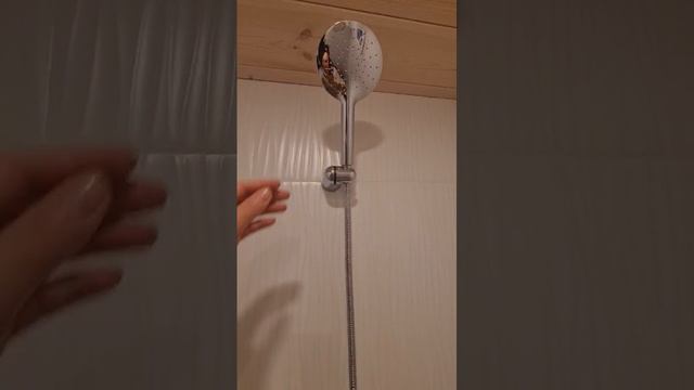 Крутая и удобная лейка для душа Смеситель для ванны с коротким изливом RUSH Luson (LU1630-44) смотреть онлайн