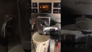 Профессиональная кофемашина PHILIPS SAECO EXPRELIA HD 8856