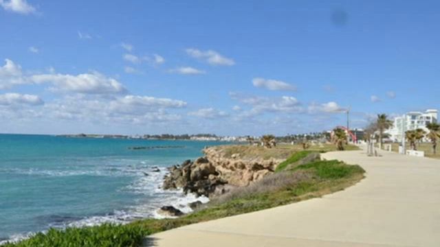 Свеча на Кипре