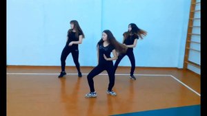 танец под индийскую песню