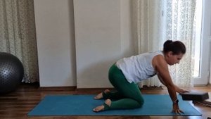 Вирасана - Поза героя - Поза воздержания: как делать без боли в коленях