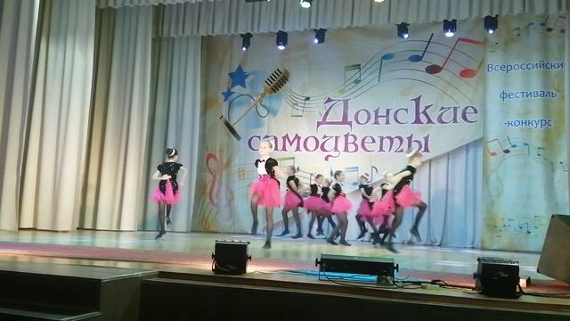 танец "Весёлые нотки" от ансамбля Максимум смотреть онлайн