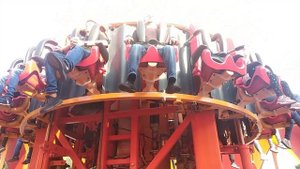 АЛИК В СОЧИПАРКЕ "КАРУСЕЛ" ПОЕТ Л УСПЕНСКАЯ