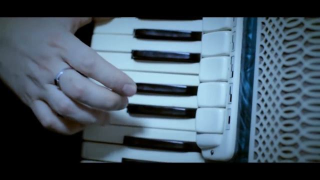 Парни не плачут смотреть онлайн