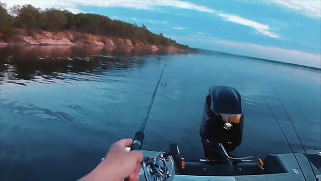 Как поймать окуня на воблеры? Валерий Новосадов смотреть онлайн