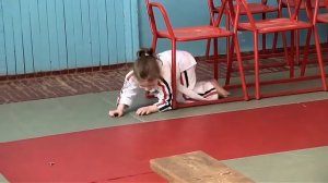 Часть 1. София на тренировке каратэ / Каратэ с тренером / Разминка / Training in karate Children