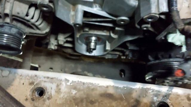 OPEL не едет и стучит! Маслофорсунки?Фазики? 300000км! смотреть онлайн