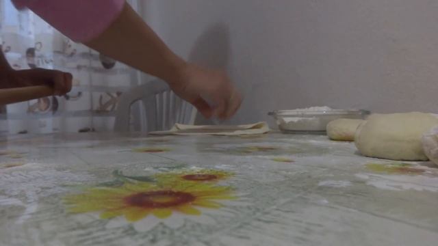 Турецкие лепёшки ''гёзлеме со шпинатом'' ...Привезли наш заказ с деревни  сливочое масло и сыр...