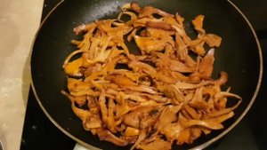 Грибы ЛИСИЧКИ жареные с КАРТОШКОЙ. Рецепт.