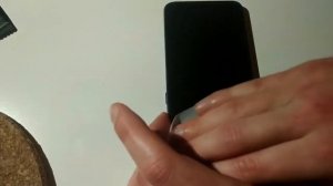Как наклеить защитное стекло на телефон с жидкостью (Маслом)