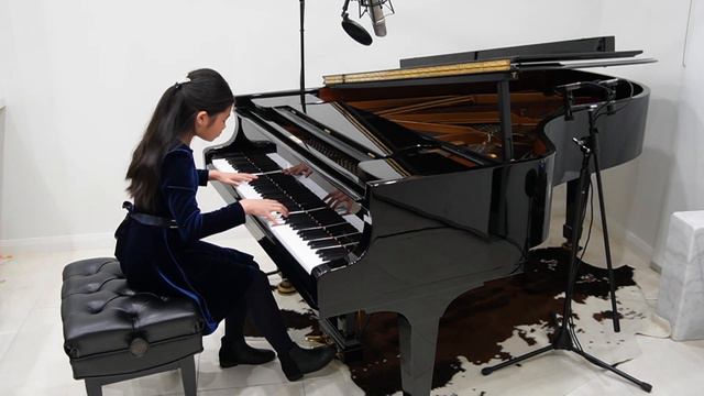 Isabel plays Liszt's Petrarch Sonnet 104 for the Steinway Galleries Competition 2023 смотреть онлайн