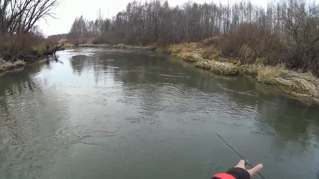 Щука ещё клюёт!сплав по малой реке в начале ноября#щуканаспиннинг #навоблер#малаярека #сплав