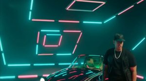 Daddy Yankee & Anuel AA - Adictiva (Video Oficial)